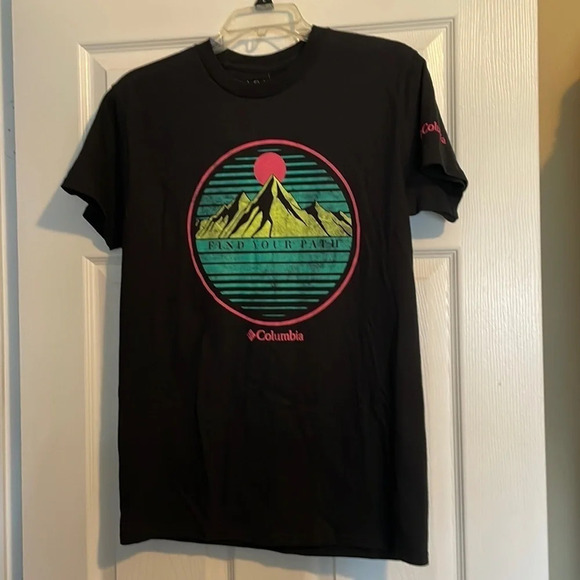 Columbia NWT mens black traffic t-shirt size small - Picture 1 of 7
